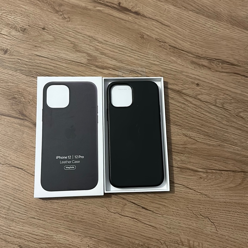 iPhone 12 Pro leather case